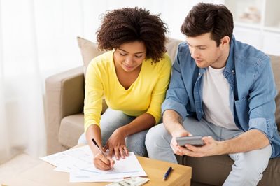interracial couple trying to figure out budget